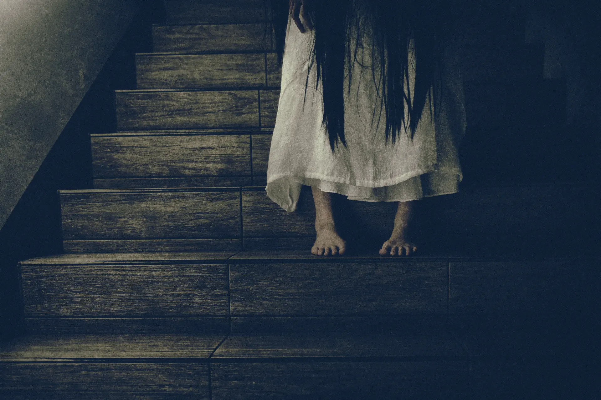 how I've found comfort in the darkness of horror stories
